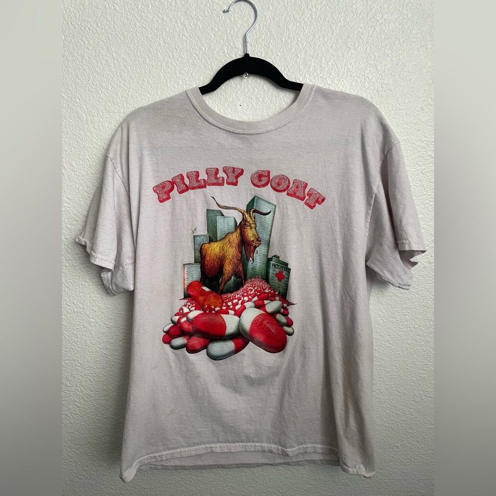 Vintage Y2K Pilly Goat Parody T Shirt Size Large